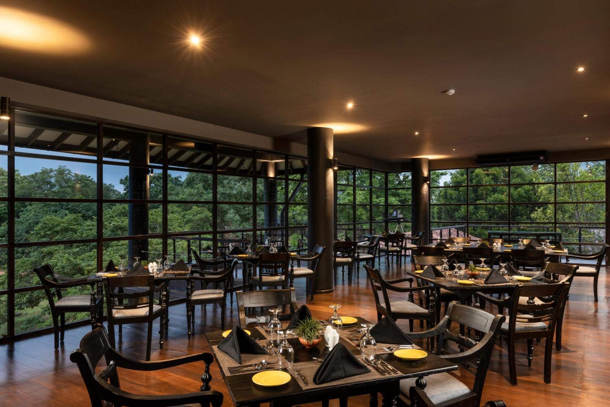 Ayugiri Ayurveda Wellness Resort Sigiriya Esterno foto
