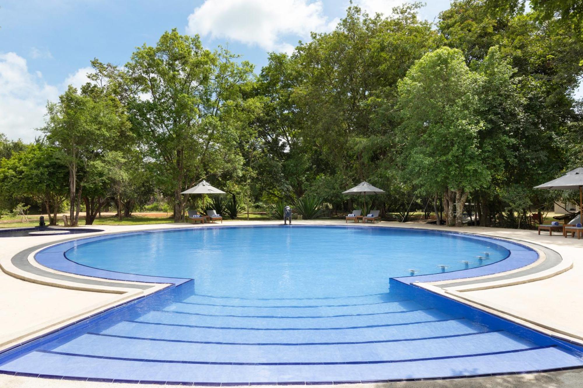 Ayugiri Ayurveda Wellness Resort Sigiriya Esterno foto