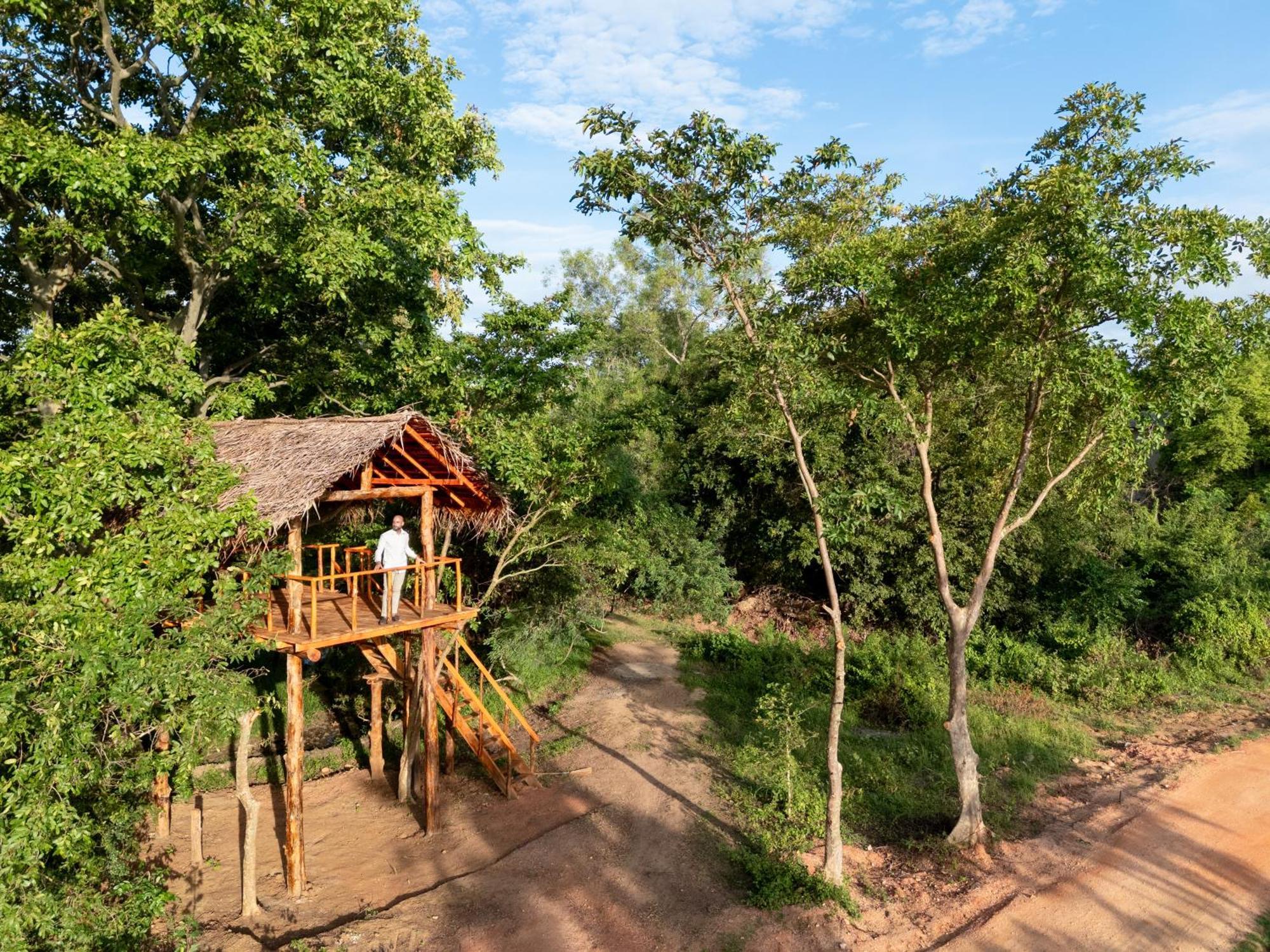 Ayugiri Ayurveda Wellness Resort Sigiriya Esterno foto