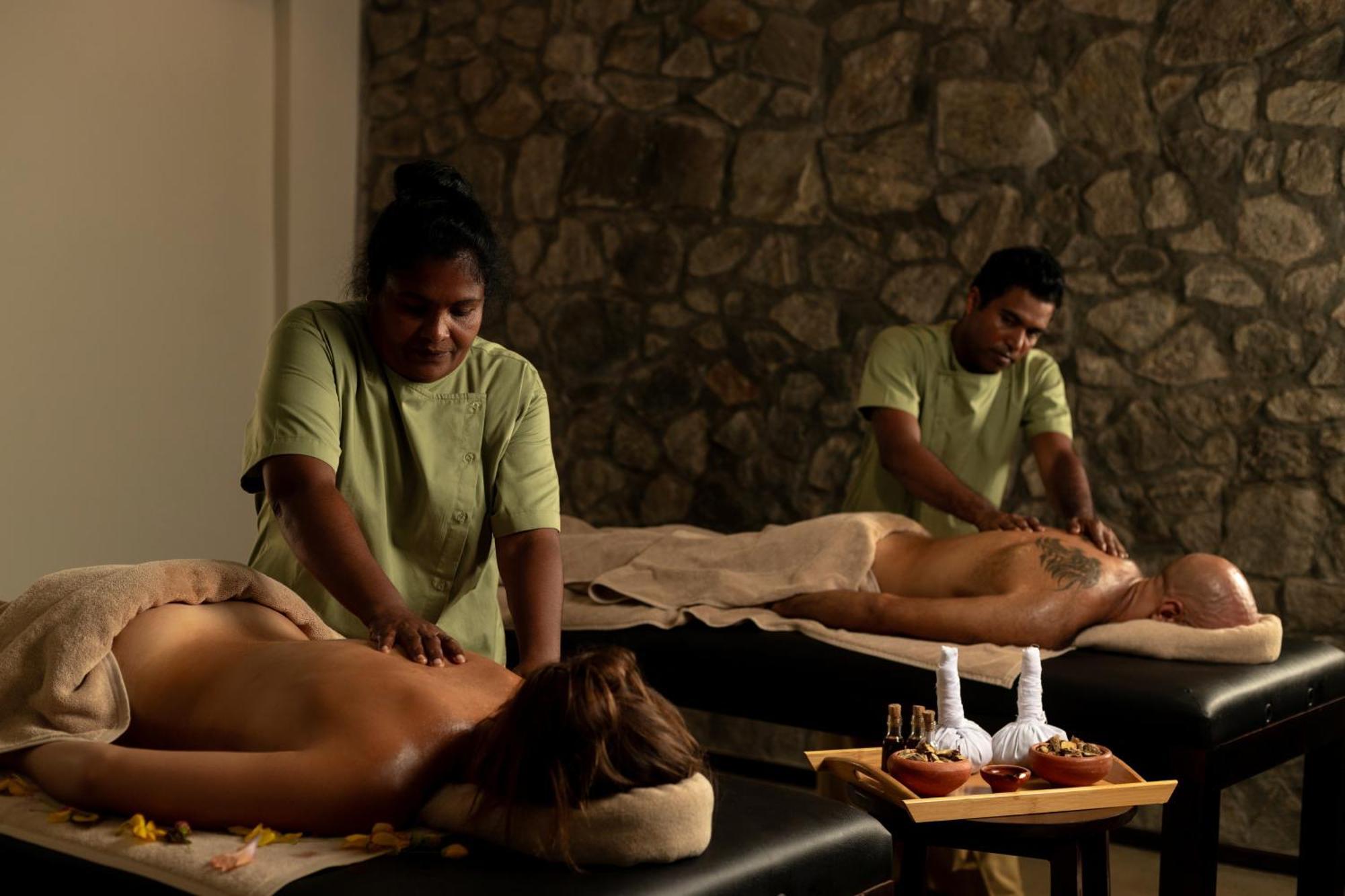 Ayugiri Ayurveda Wellness Resort Sigiriya Esterno foto